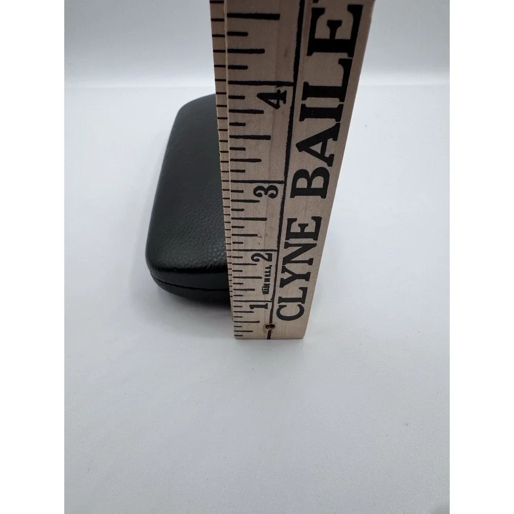 Chesterfield XL Eyeglasses Black Hard Clamshell Eyeglasses Case
